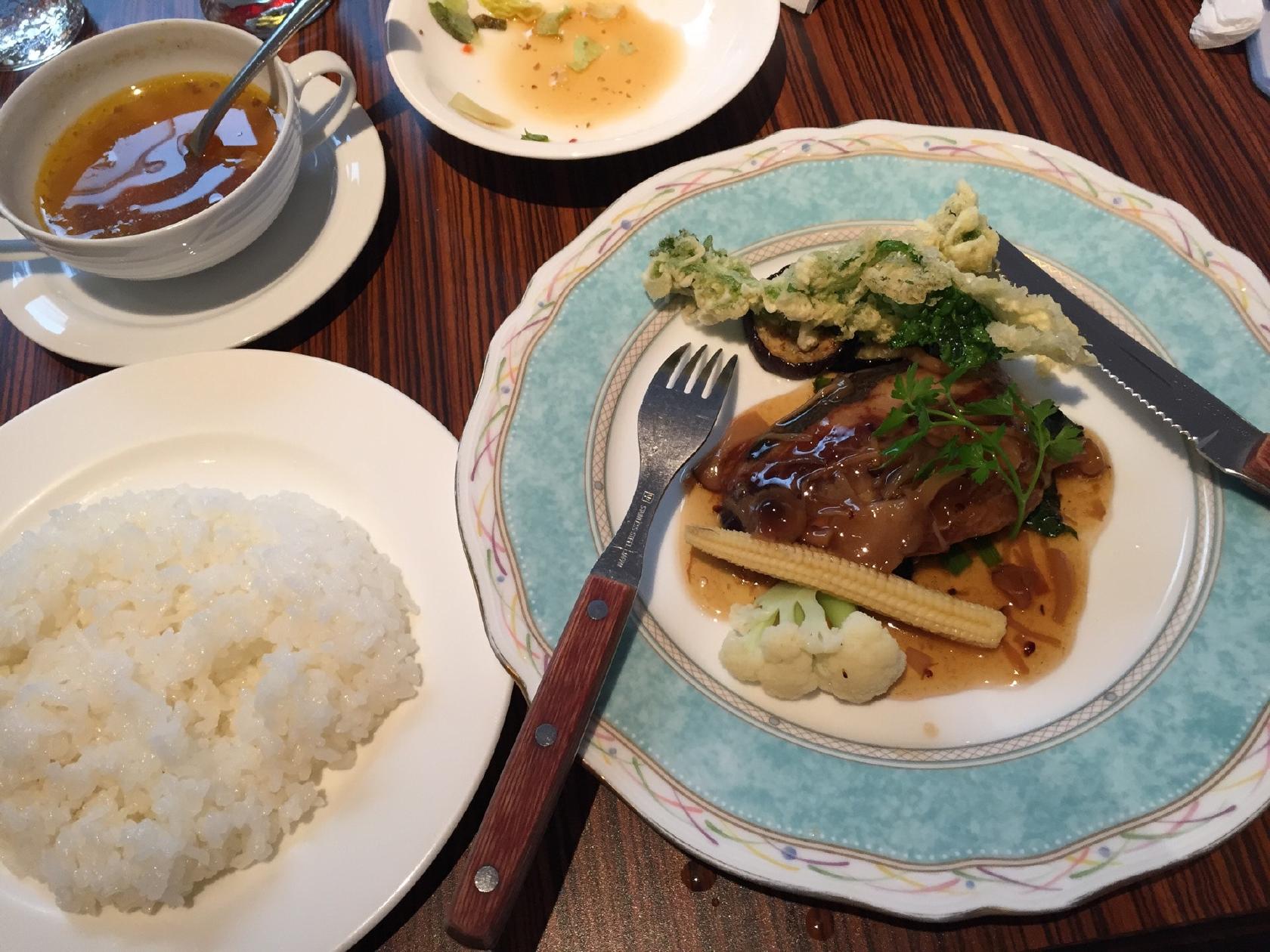 カフェ エントラータ