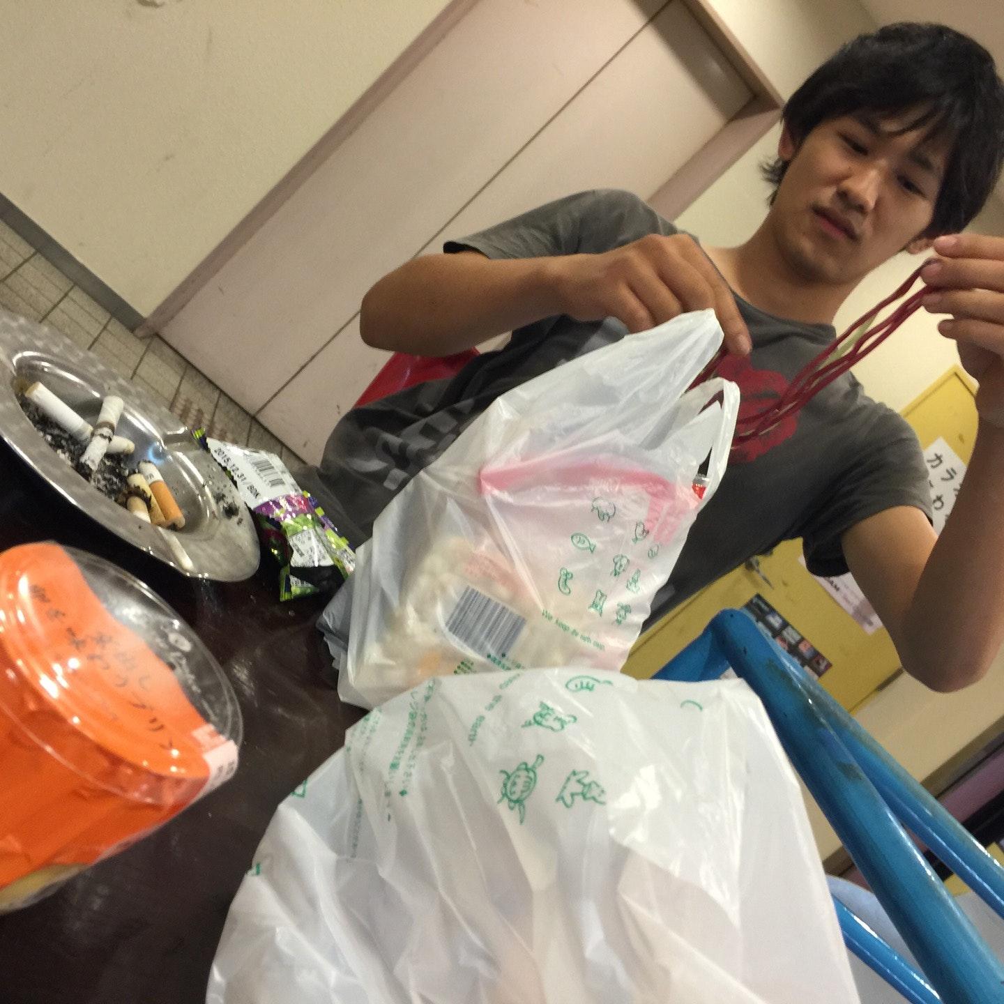 カラオケボックスおさるの村