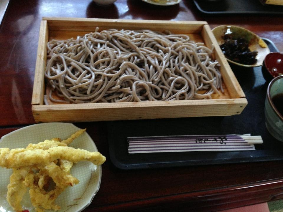 伴次郎