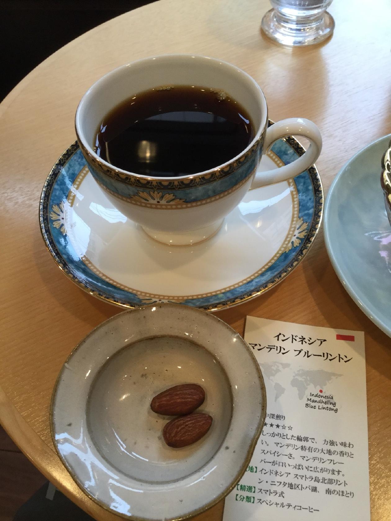 自家焙煎珈琲 エコーレ 新川原町店