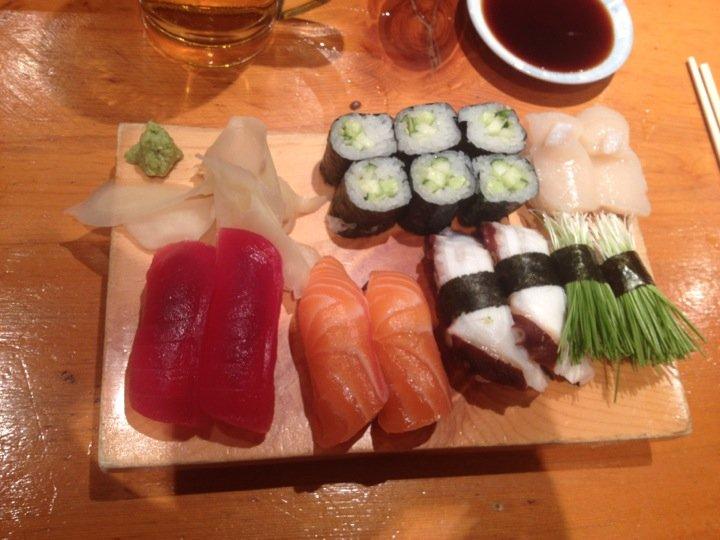 ひかたや