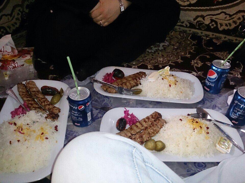Saat Restaurant رستوران ساعت