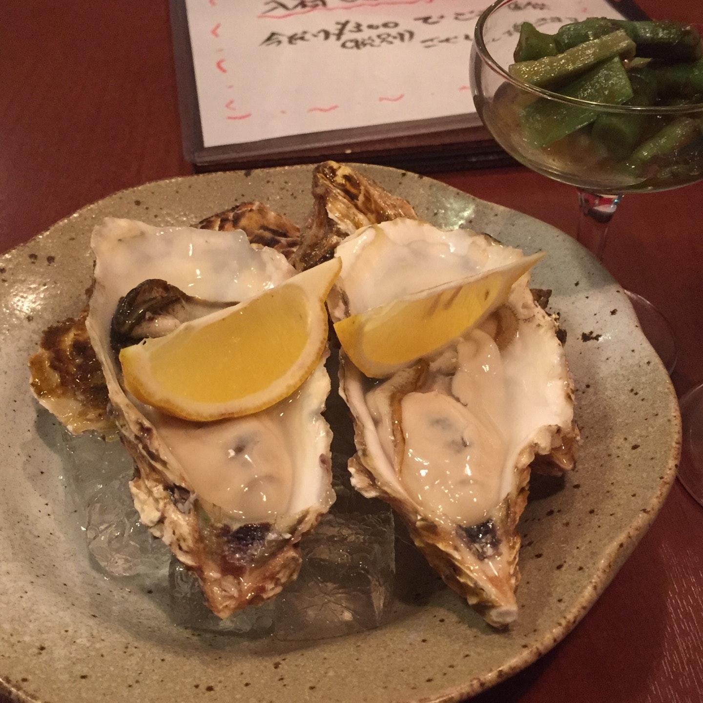 旨さトンガリ屋台 牡蠣ならあるよ