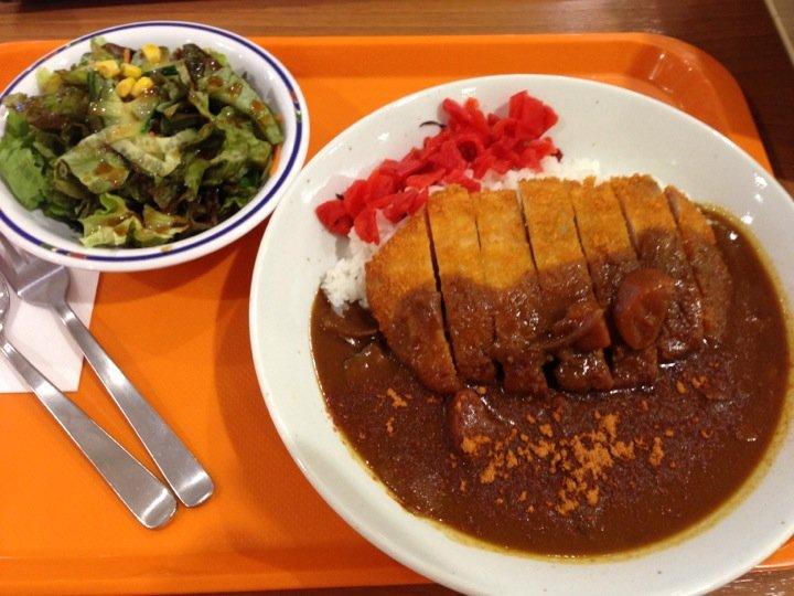 ビーフカレー専門店キッチン ブルドッグ