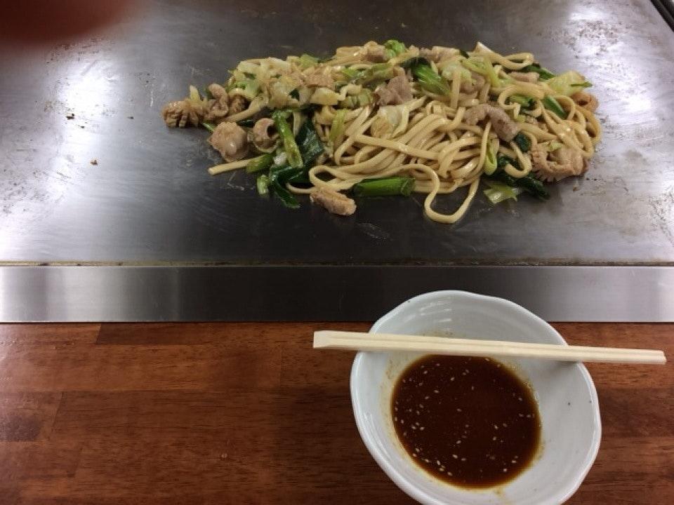 ホルモン焼うどん一力
