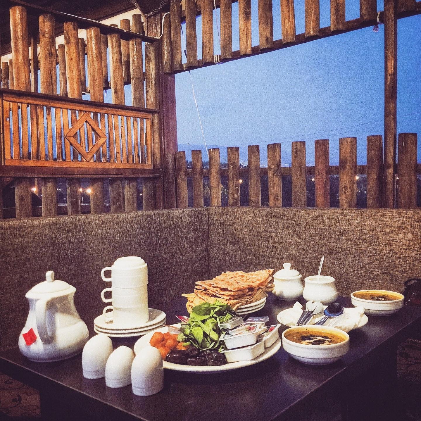 Bam-e Alachigh Emperatour Paytakht Restaurant