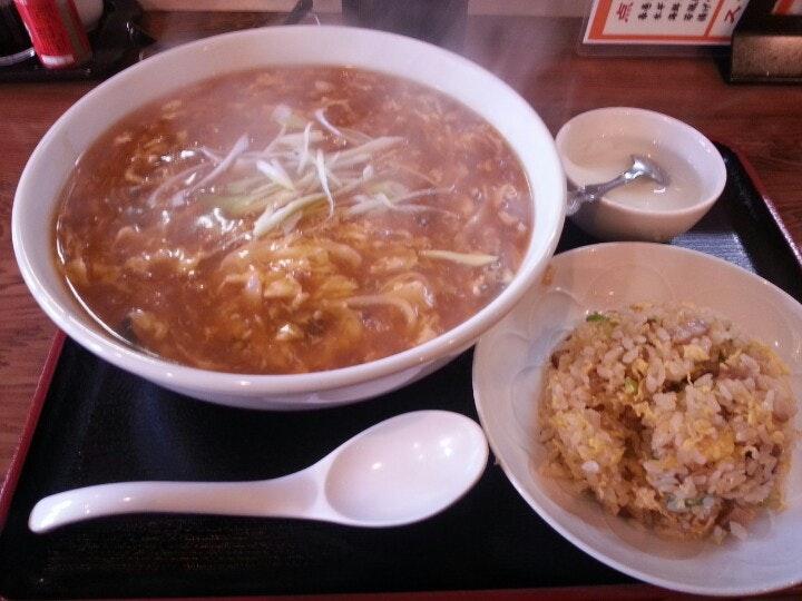 麺飯食堂　笑楽