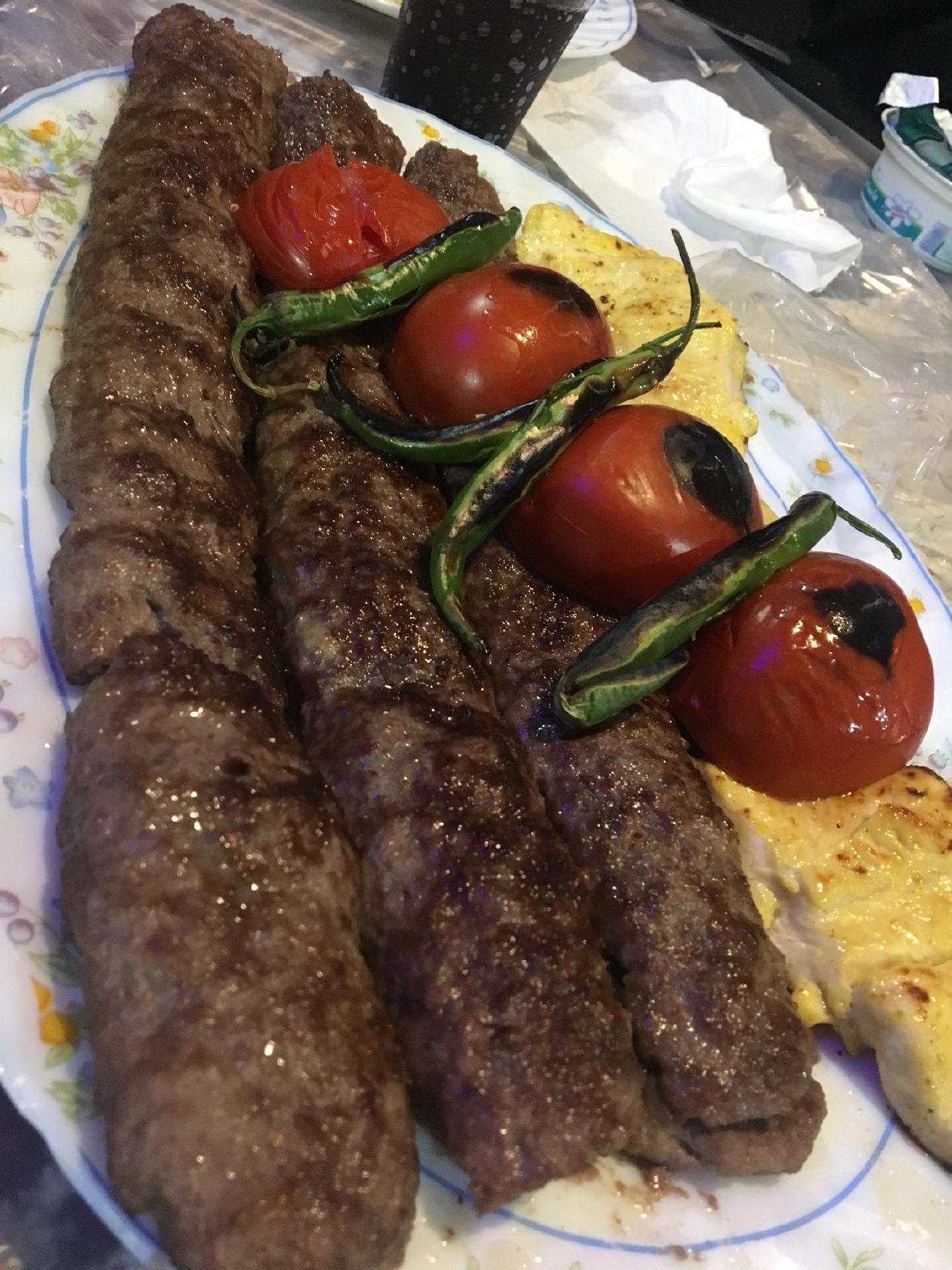 رستوران سنتي باغچه