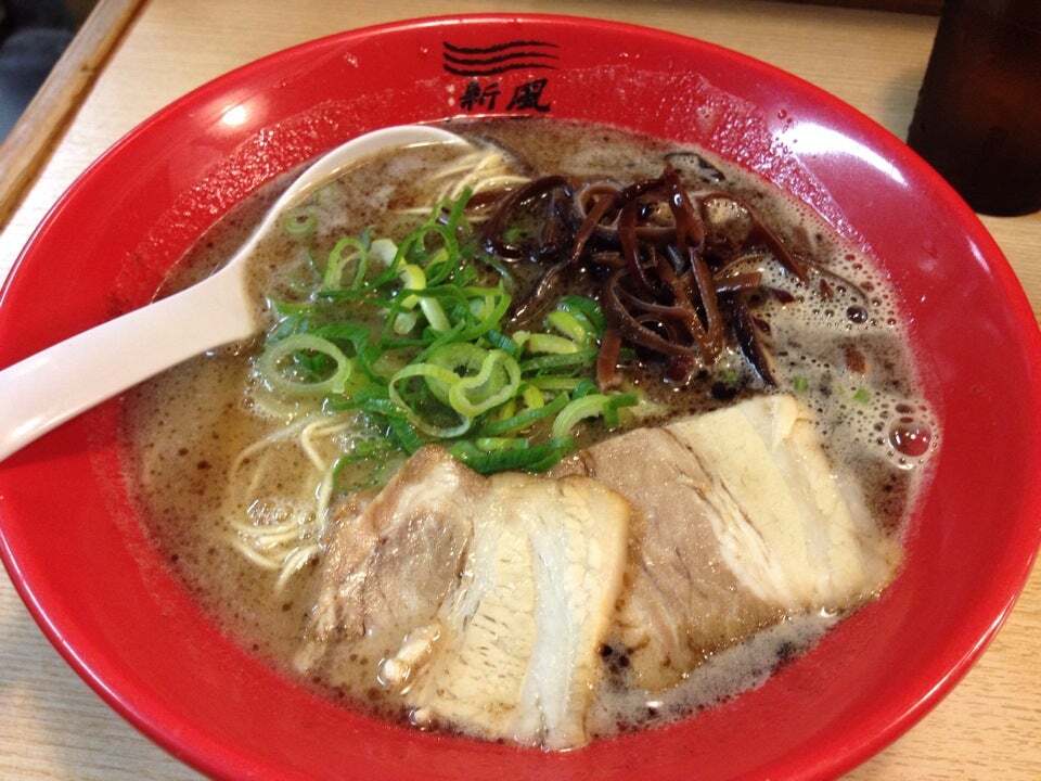 博多新風 豚骨ラーメン 絆 キャナルシティ店