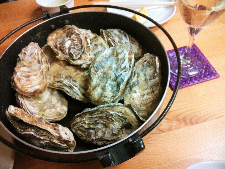 武雷庵（的矢牡蠣 松坂肉）