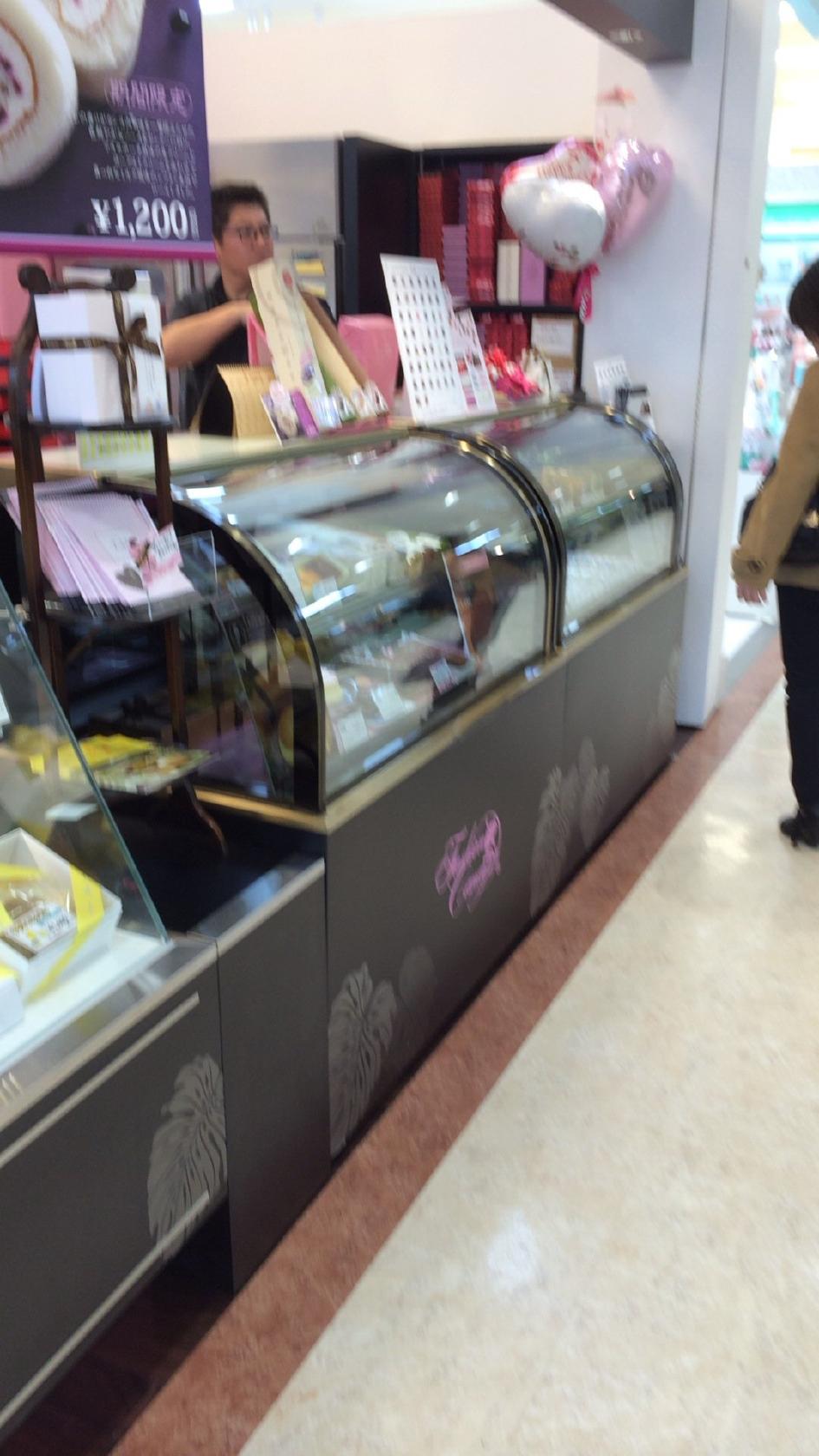 ファッションキャンディ 那覇メインプレイス店