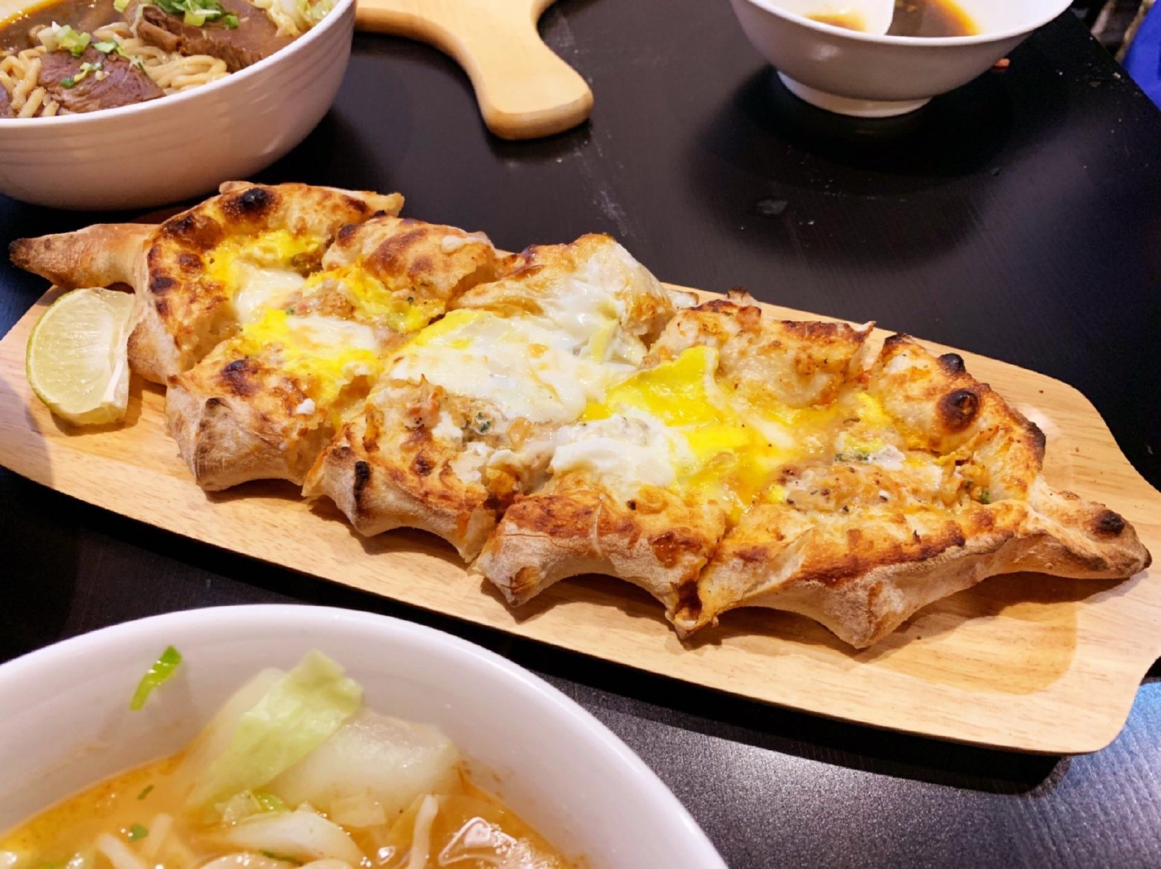 TAİWANAPOLİ taiwan beefnodle soup&napoli pizza store