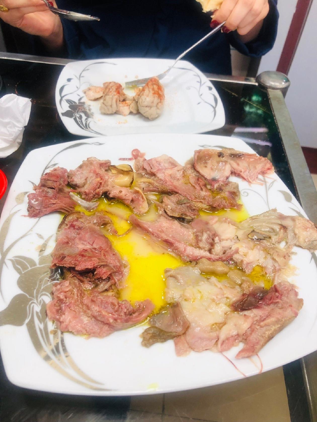 Haj Mohammad Restaurant طباخى و كبابكده حاج محمد