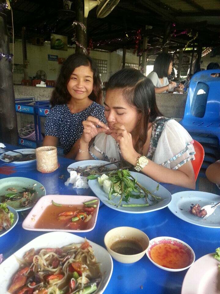 ร้านลาบเป็ดอุดร สะพานยาว