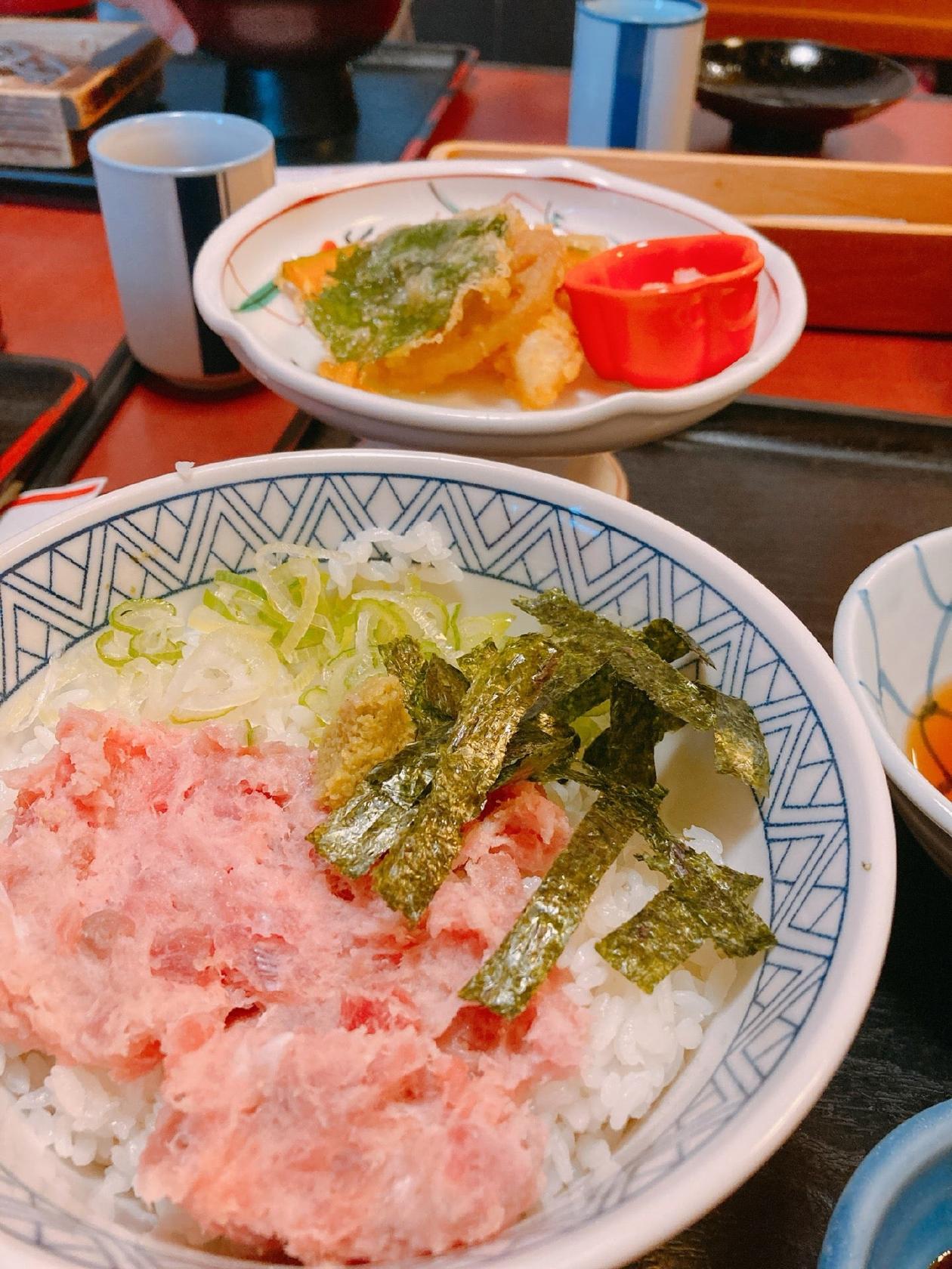 やじろべえ 各務原店