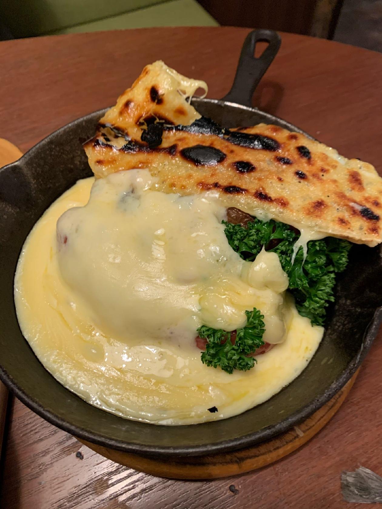 CHEESE CHEERS CAFE SHIBUYA