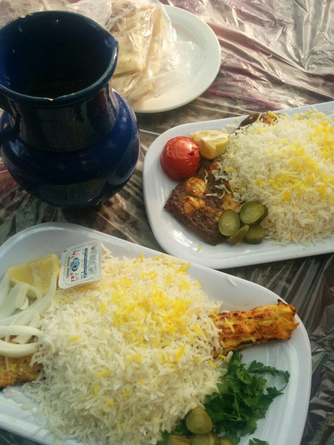 رستوران نخل سنگی Nakhl-e-sangi Restaurant
