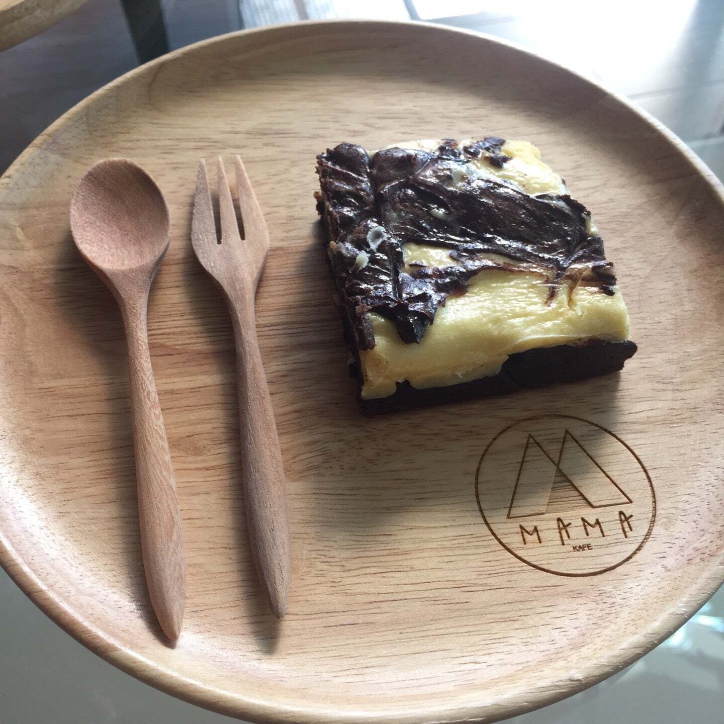 MAMA KAFE