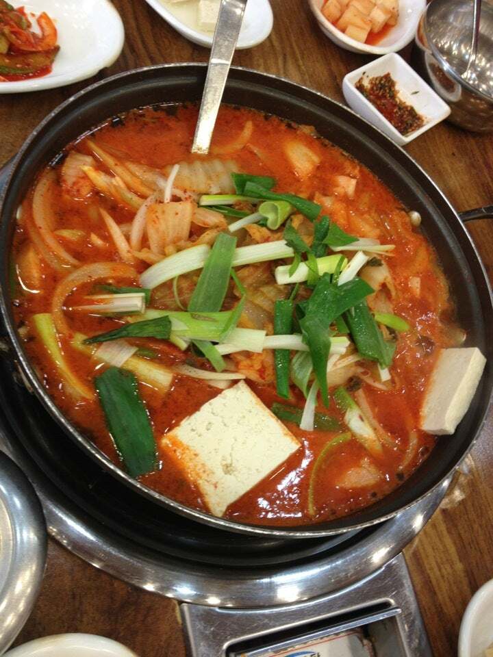 통돼지두루치기
