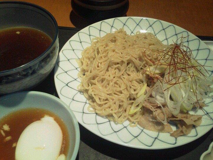 松鱗亭