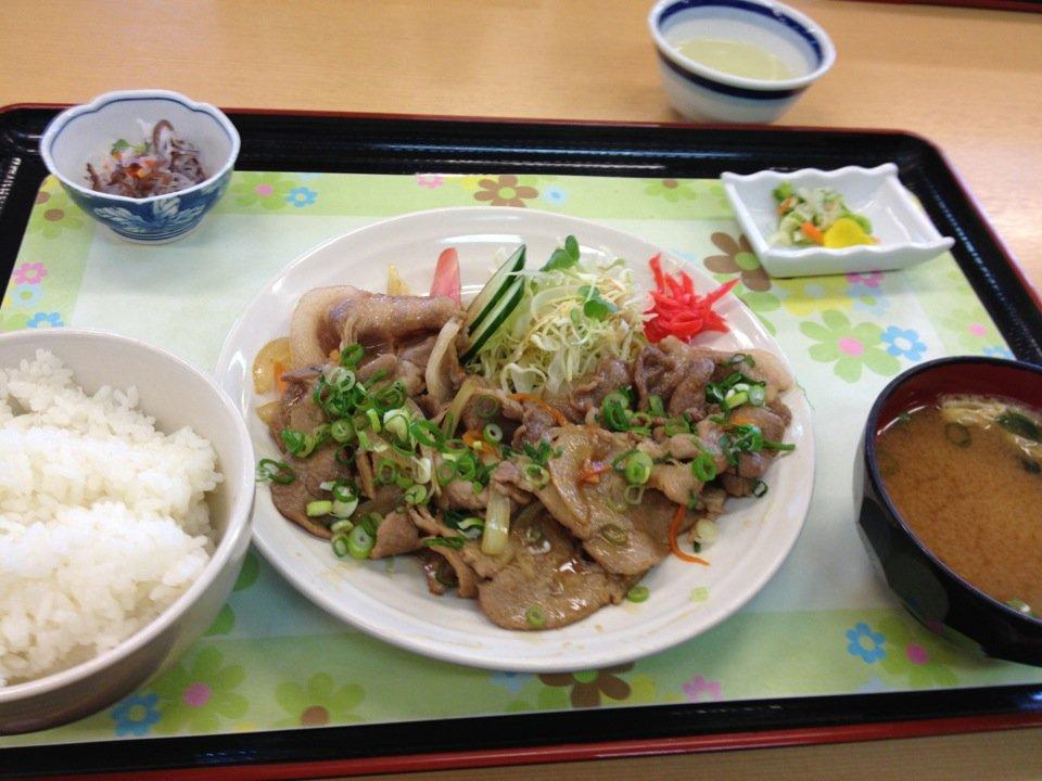 にこにこ食堂