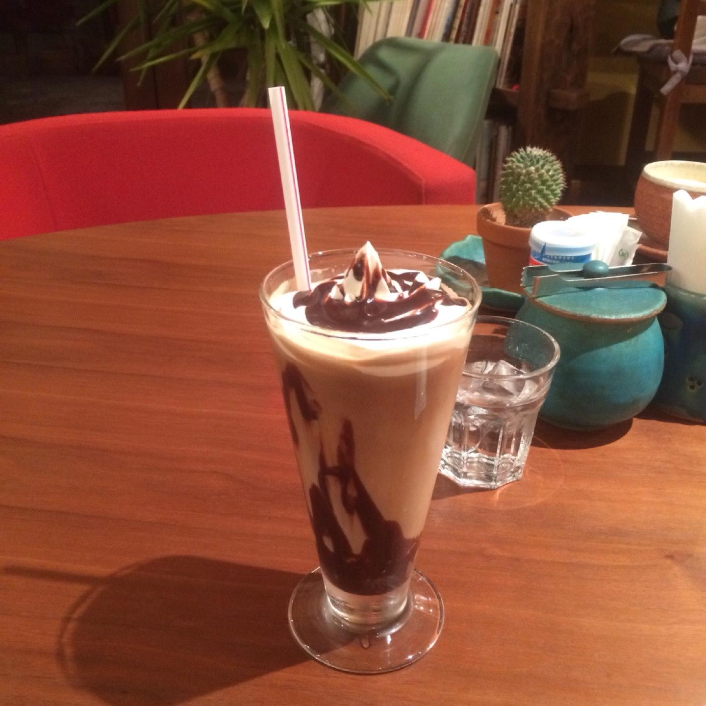 LIVINGSTON CAFE