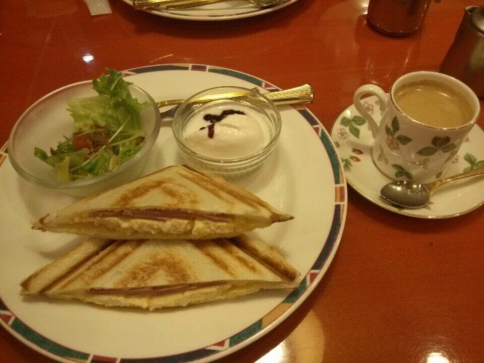 CAFE & CAKE MOZART