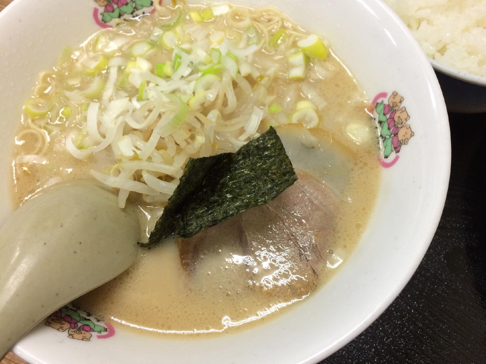 ラーメンとんやん 萩丘店