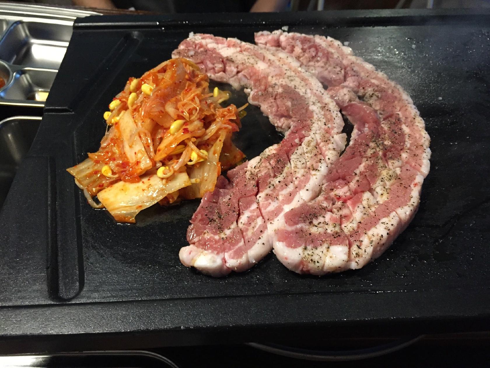 神戸サムギョプサル 上田店