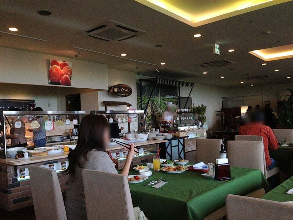 オールデイ・ダイニング カーサヴェルデ