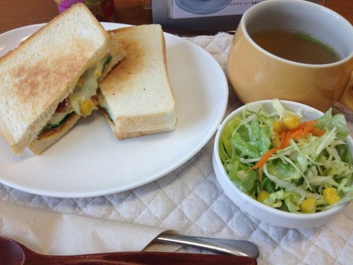 ライブラリーカフェ MICICOCO