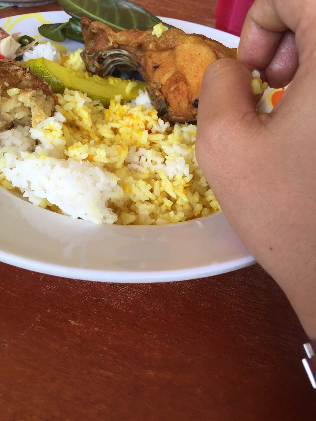 Warung Ikan Bakar, Ayam Golek & Gulai Sembilang