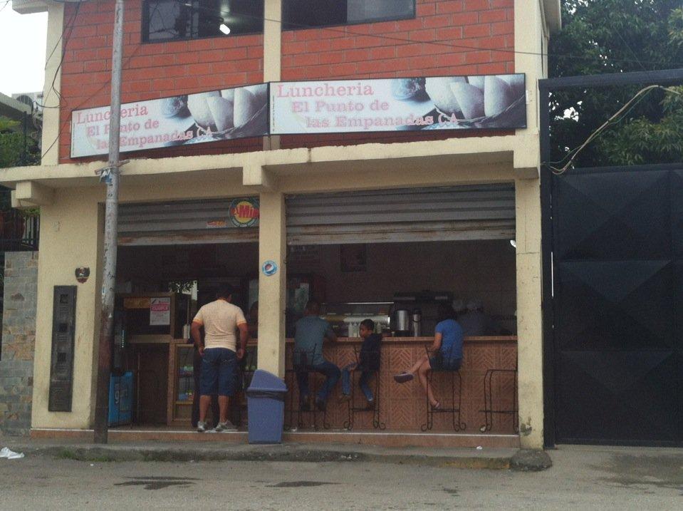 Luncheria El Punto De Las Empanadas