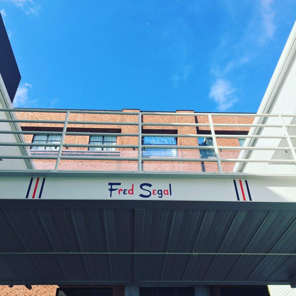 サルー フレッド Fred Segal横浜店