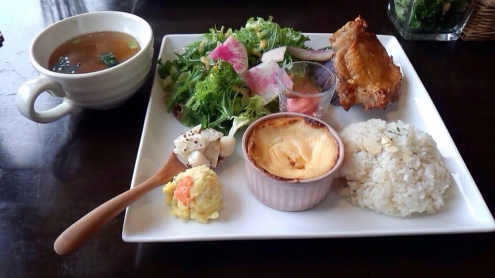 ロティサリー・カフェダイニング マハナ