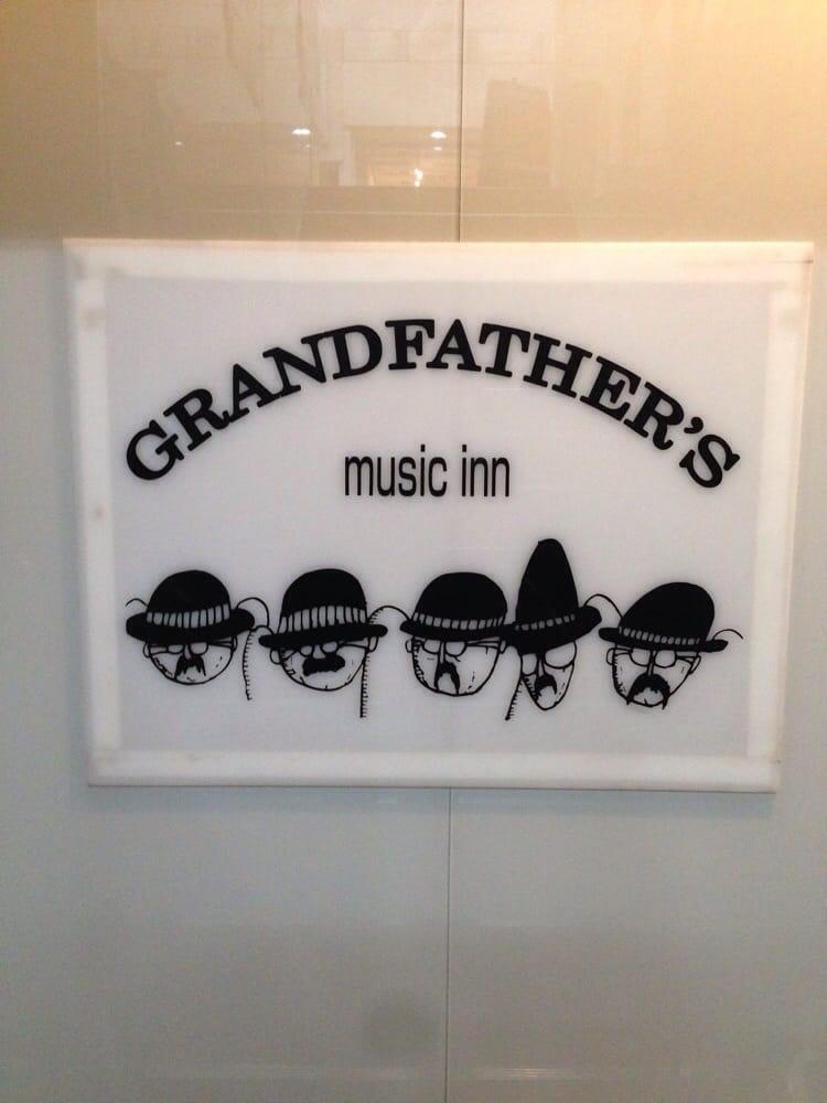 グランドファーザーズ