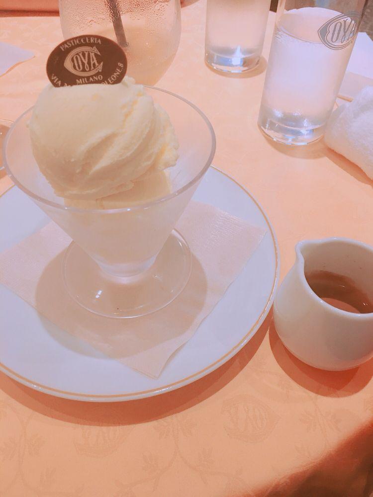 コヴァ　新宿高島屋店