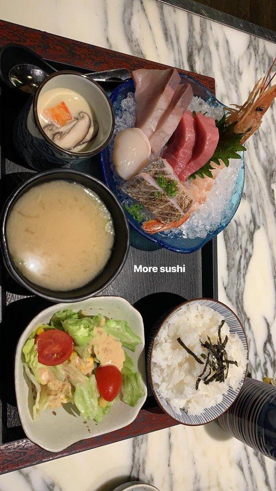 家賀屋刺身寿司專門店
