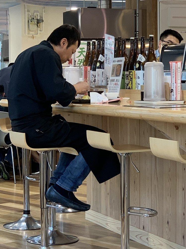 海鮮弁当 築地釣八 琉球王国市場