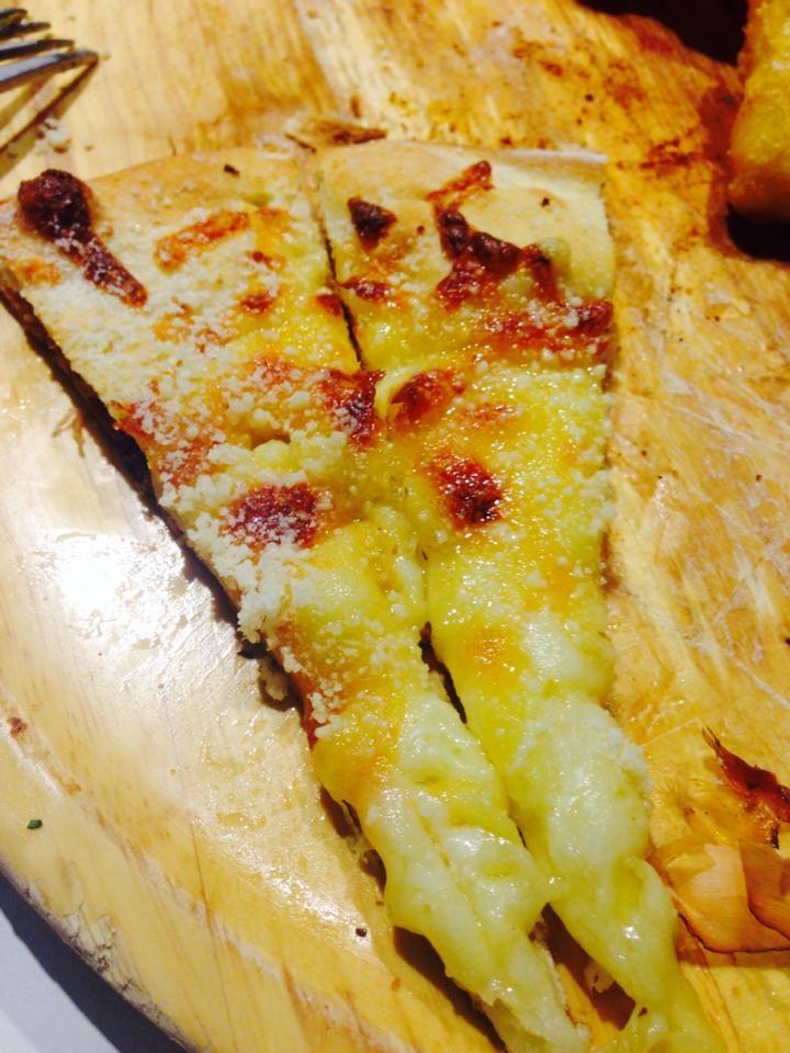 鬥牛士pizza店