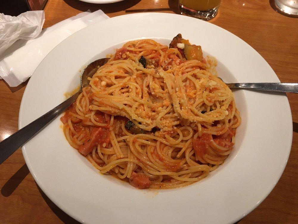 ゆであげパスタ＆ピザ ラ・パウザ 青山一丁目店