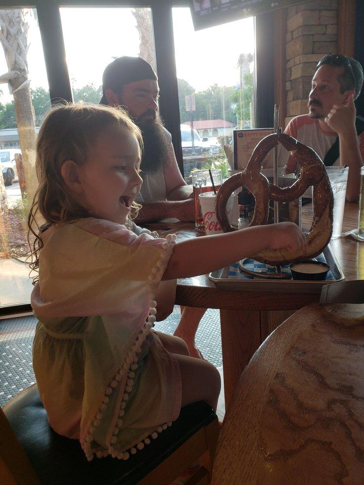 Johnny O Quigley's Ale House & Marina