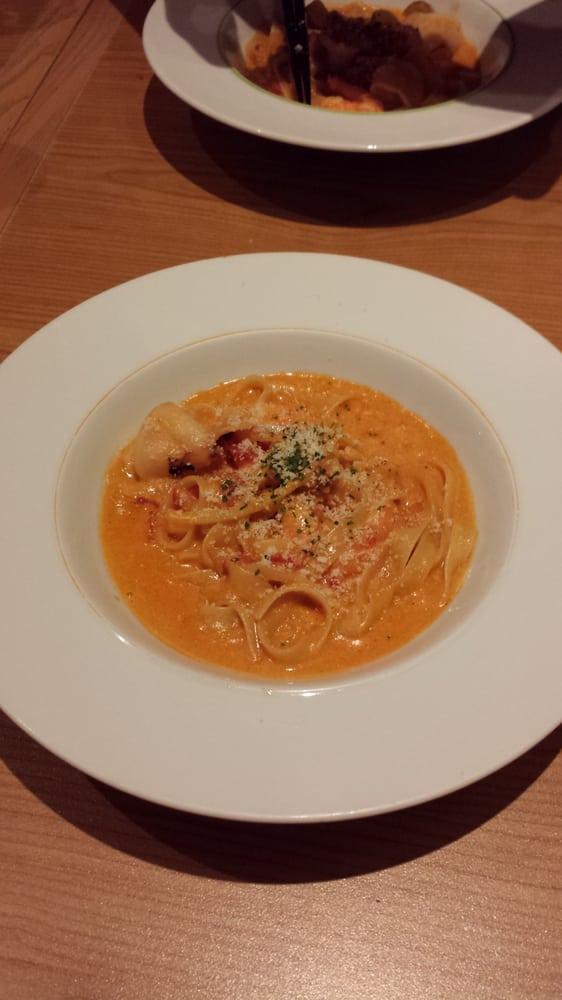 プルメリアカフェ パセラリゾーツ横浜ハマボールイアス店