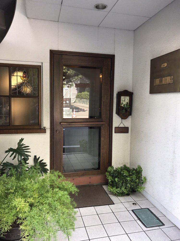 ドミナス