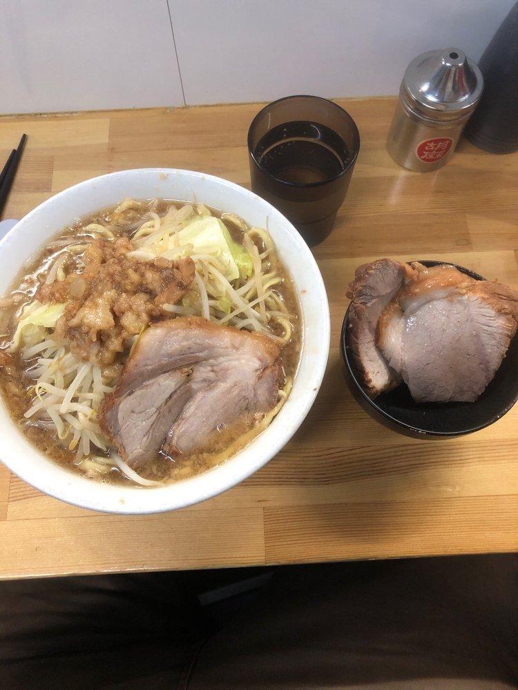 ラーメン荘 夢を語れ 白山店