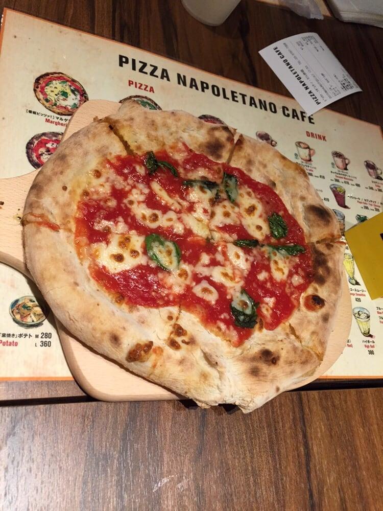 Pizza Napoletono Cafe