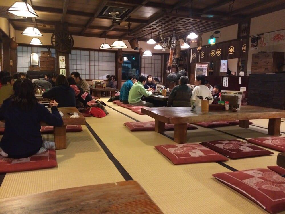 甲州ほうとう小作諏訪インター前店