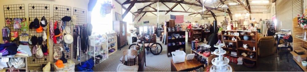 Robin's Nest Thrift