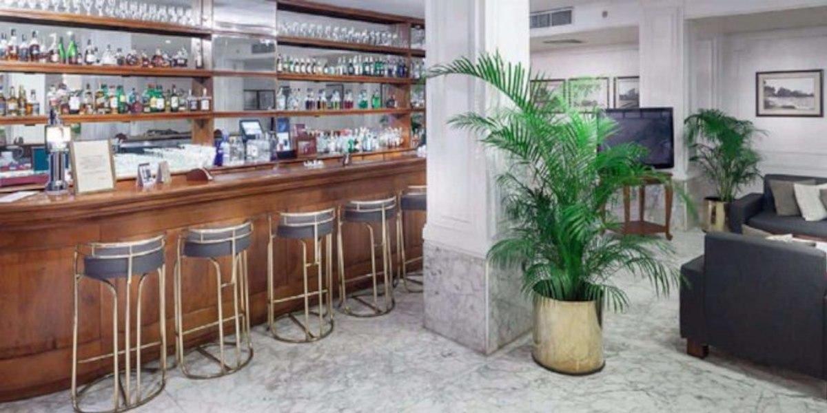 Lobby Lounge and Bar