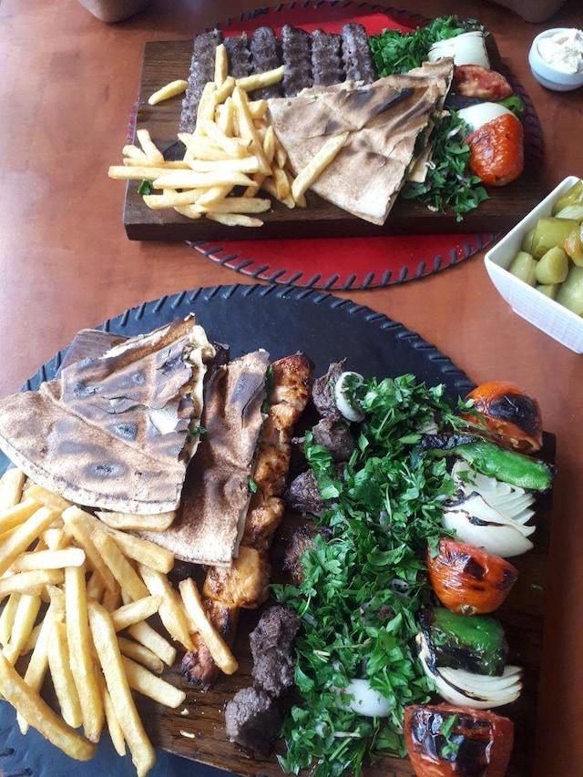 Al Akeel Resto Cafe